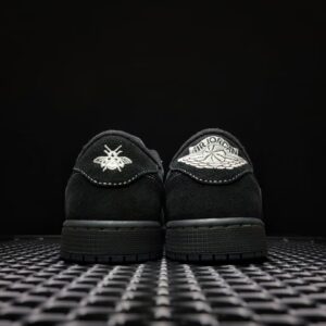 Jordan 1 Low x Travis Scott “Triple Black”