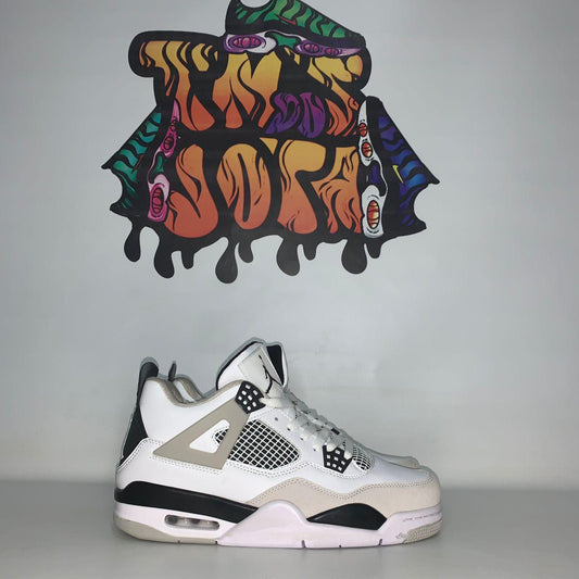 Jordan 4 “Military Black”