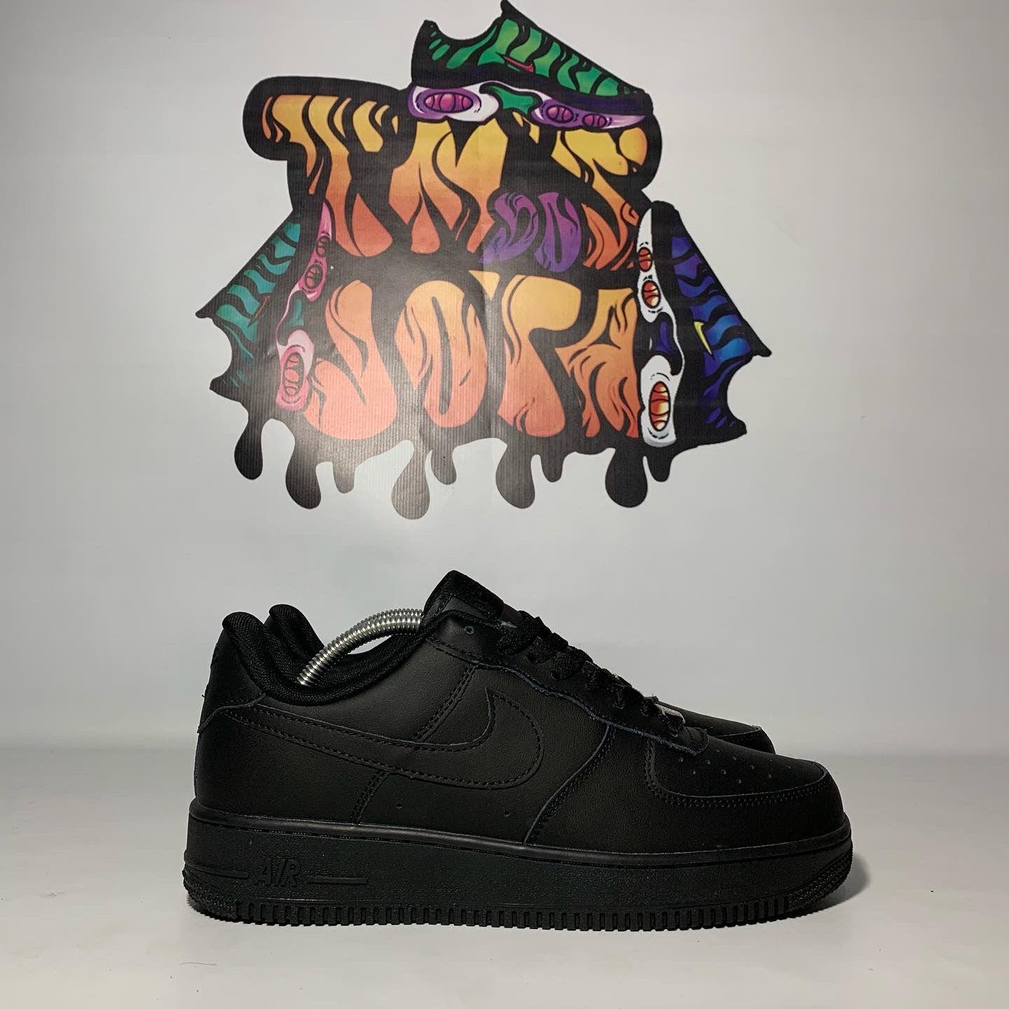 Air Force 1 “Triple Black”