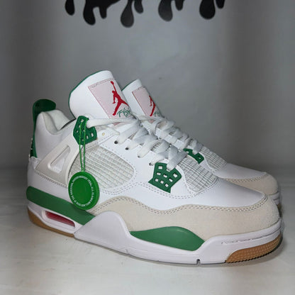 Jordan 4 “Pine Green”