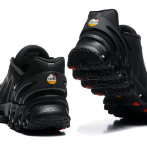 Air Max DN8 “Triple Black”